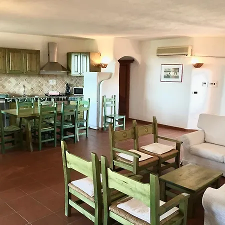 ヴィラ Con Vista Mare E Piscina Comune A *