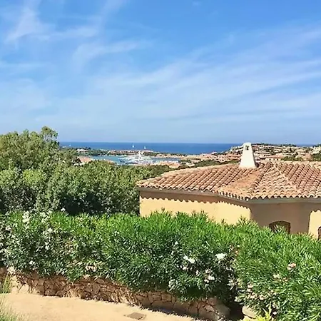 Con Vista Mare E Piscina Comune A Villa Porto Cervo